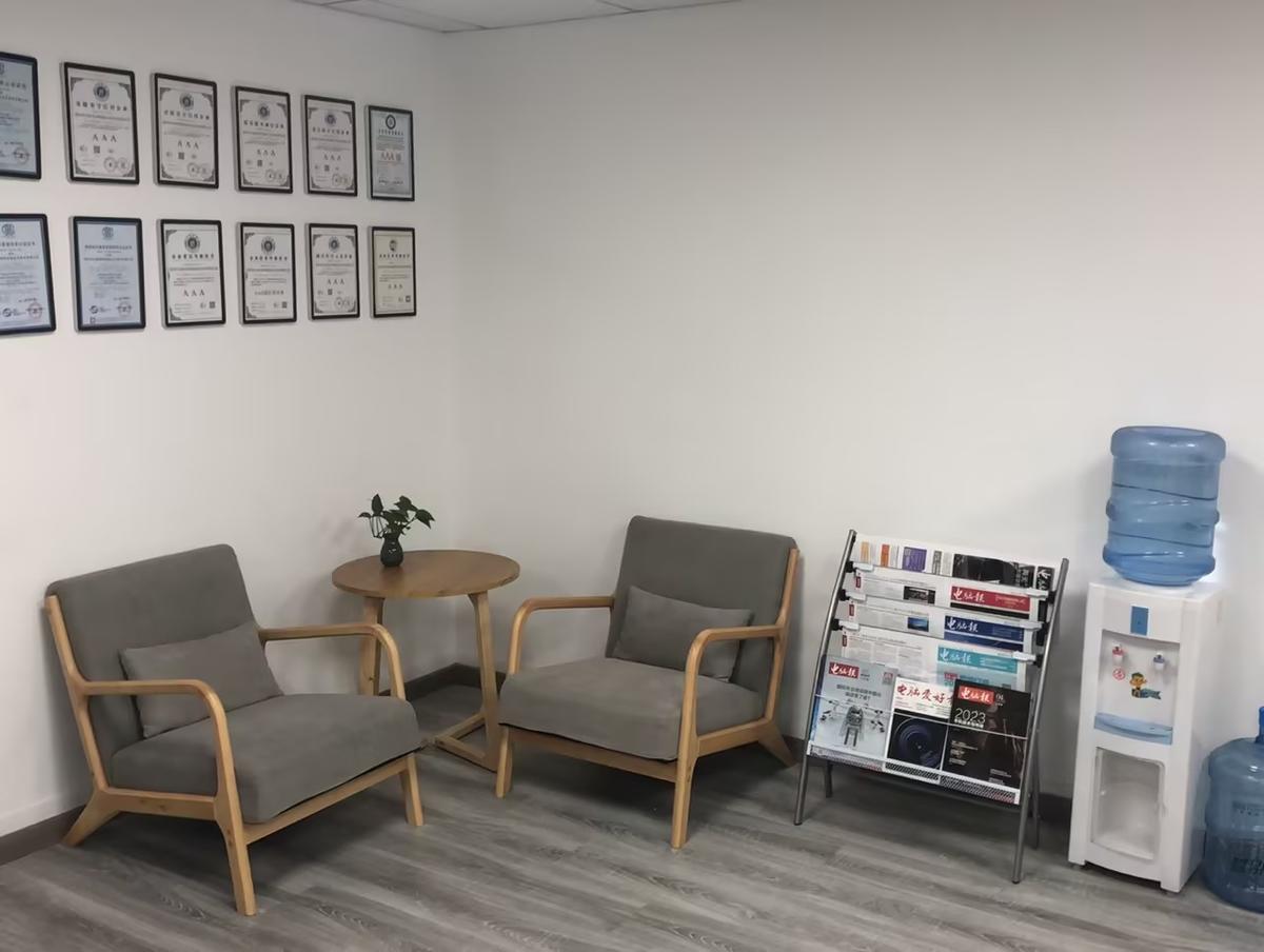 机构办公环境一角